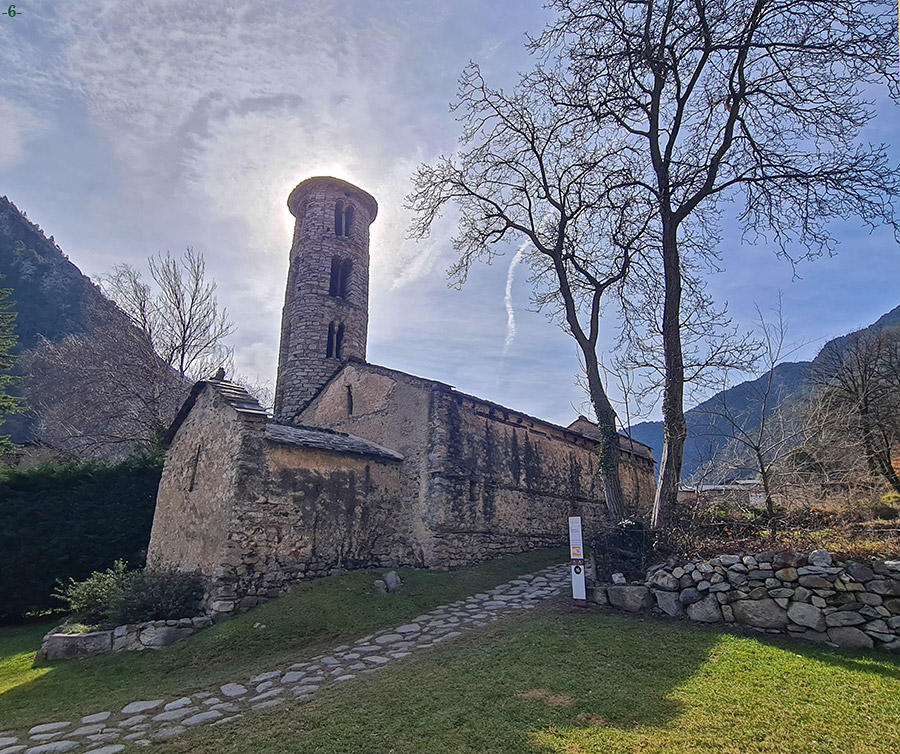 VISTA DESDE EL NORESTE.