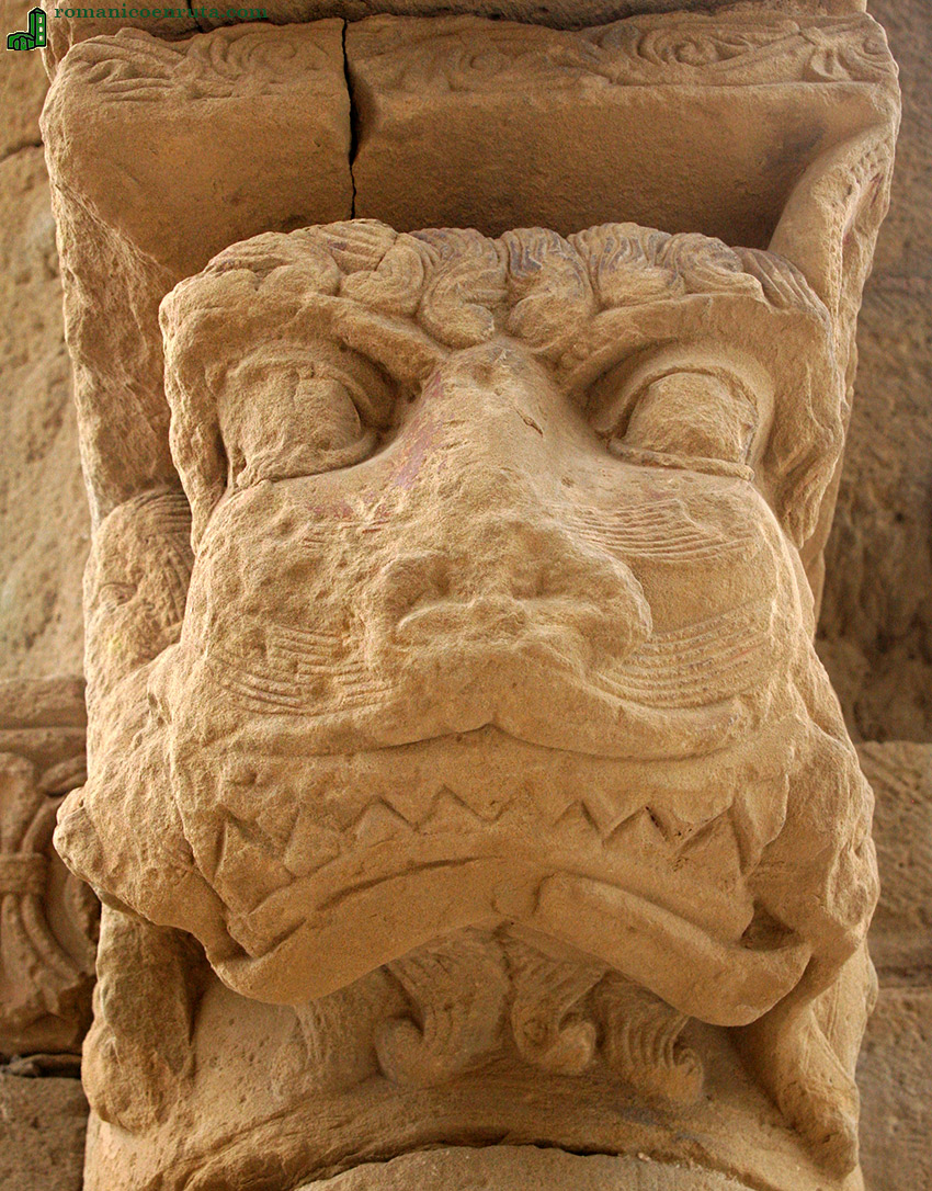 SAN LORENZO DE UNCASTILLO. PORTADA SUR.