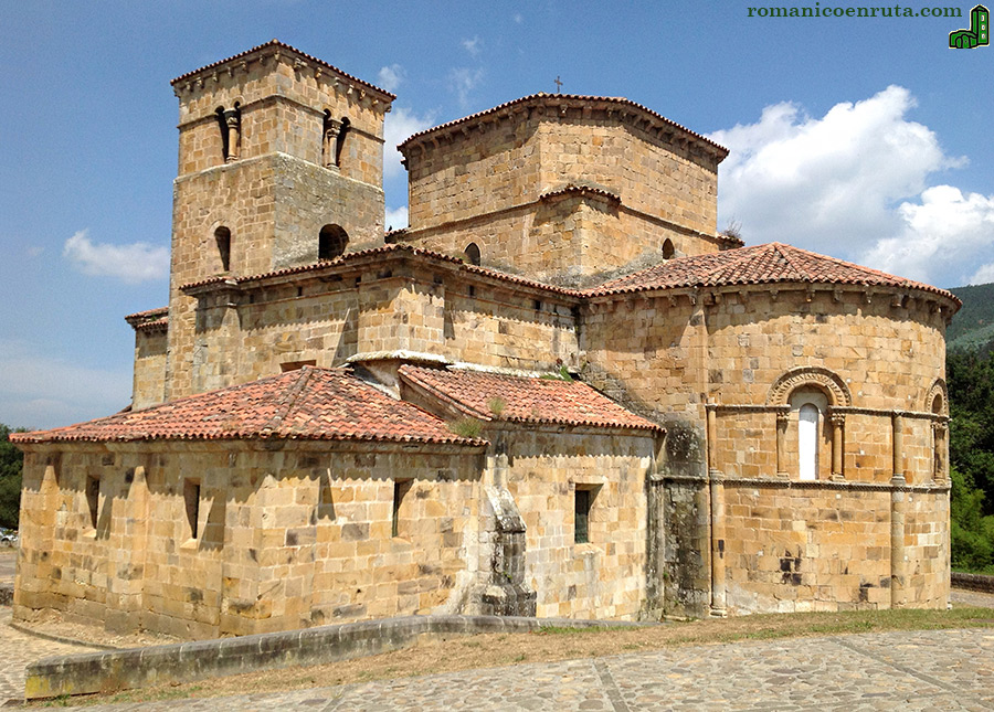 COLEGIATA DE CASTA&Ntilde;EDA. VISTA DESDE EL SURESTE.