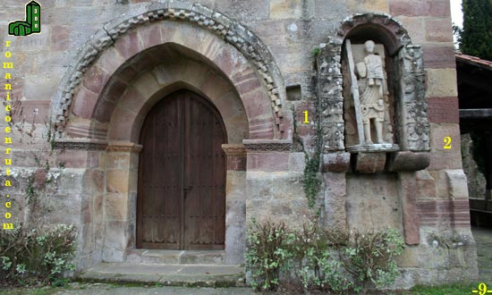 HASTIAL OCCIDENTAL: PORTADA, INSCRIPCIONES Y RETABLO