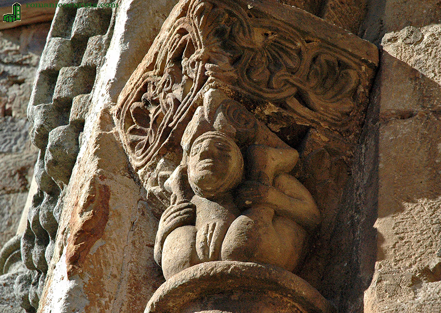 MUJER IMP&Uacute;DICA.