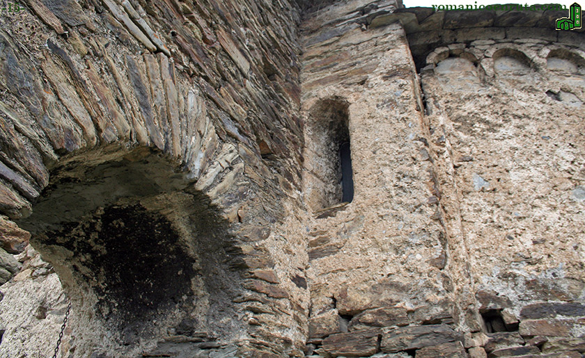 DETALLE DEL ARCO DE LA ESPADA&Ntilde;A, VENTANA Y ARQUILLOS.