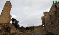 TORRE Y MURALLA.