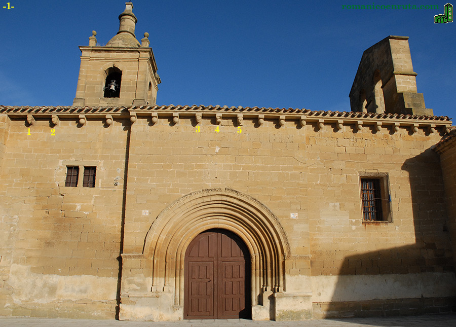 CANECILLOS DE LA FACHADA SUR.